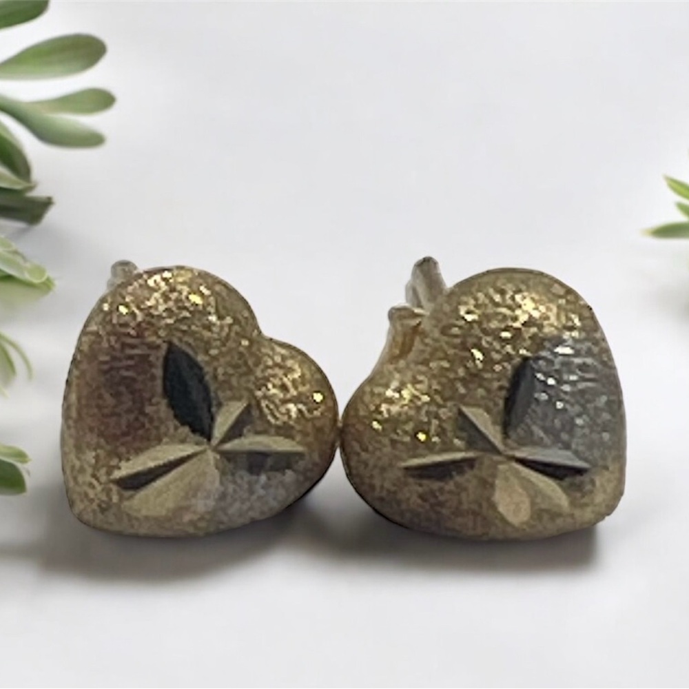 18k Saudi Gold Two Tone Heart Earrings